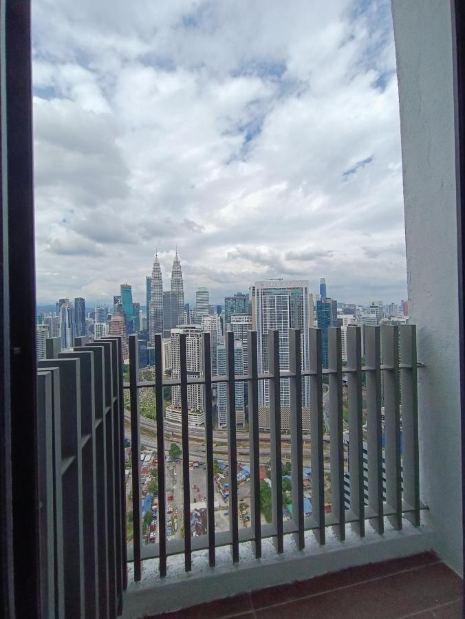 Lx 39A Balcony Klcc View 1 Bedroom Infinity Pool Kuala Lumpur Exteriér fotografie