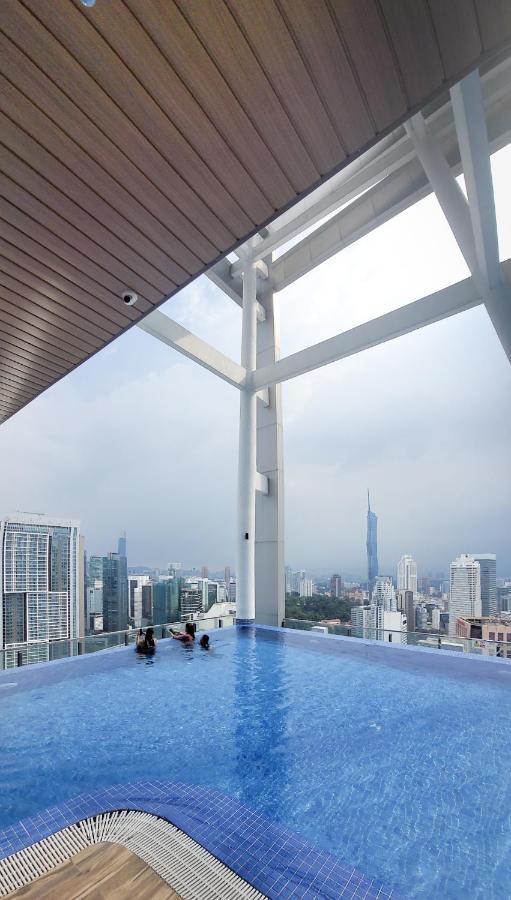 Lx 39A Balcony Klcc View 1 Bedroom Infinity Pool Kuala Lumpur Exteriér fotografie