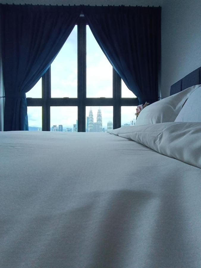 Lx 39A Balcony Klcc View 1 Bedroom Infinity Pool Kuala Lumpur Exteriér fotografie
